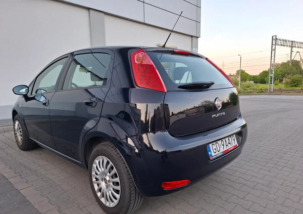 Fiat Punto cena 30000 przebieg: 81538, rok produkcji 2017 z Gdańsk małe 121